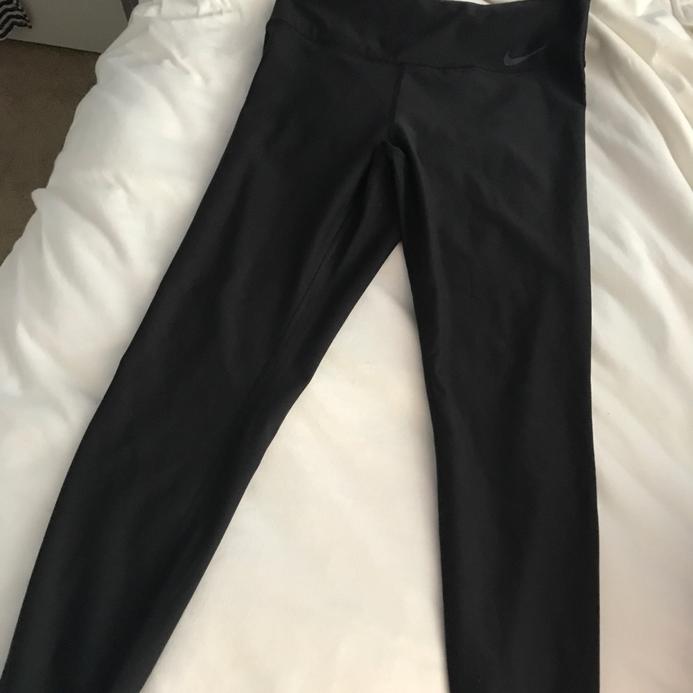 Black leggings
